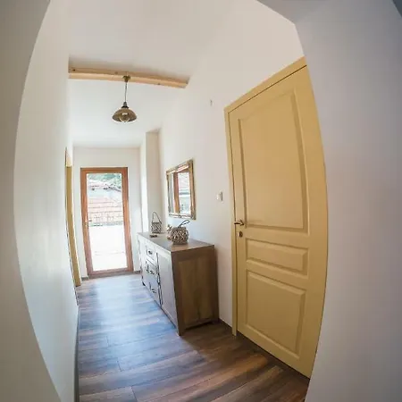 The Old House Guest And Appartement