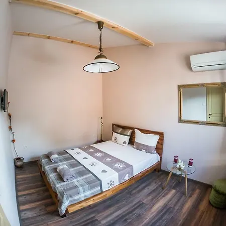 The Old House Guest And Appartement *