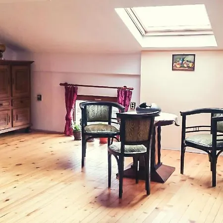 The Old House Guest And Appartement *